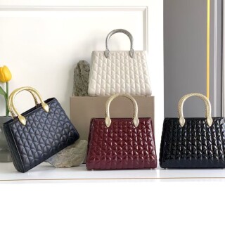 1748d814fcf23ba30c91379545445e98